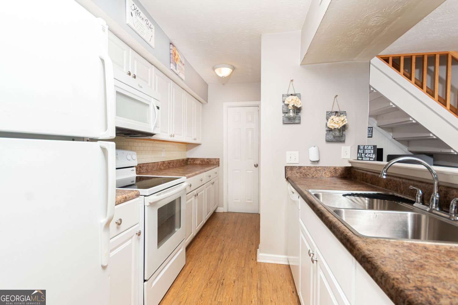 1348 Surrey Lane Marietta - 3