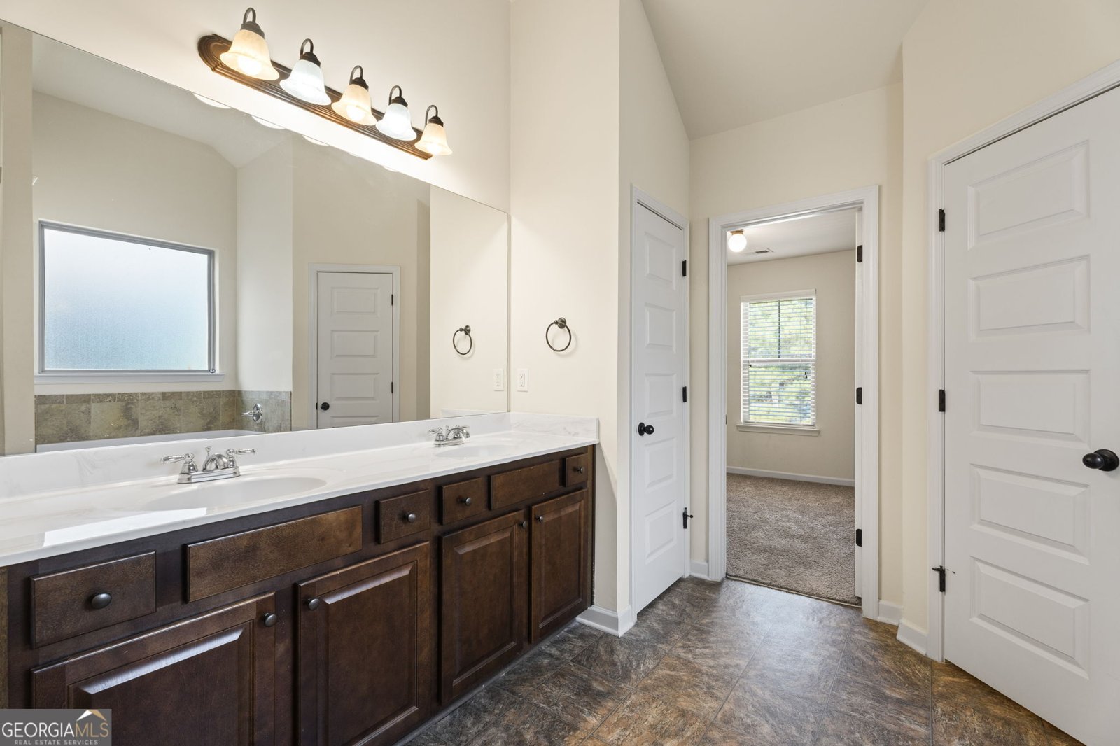 9839 Musket Ridge Circle Jonesboro - 45