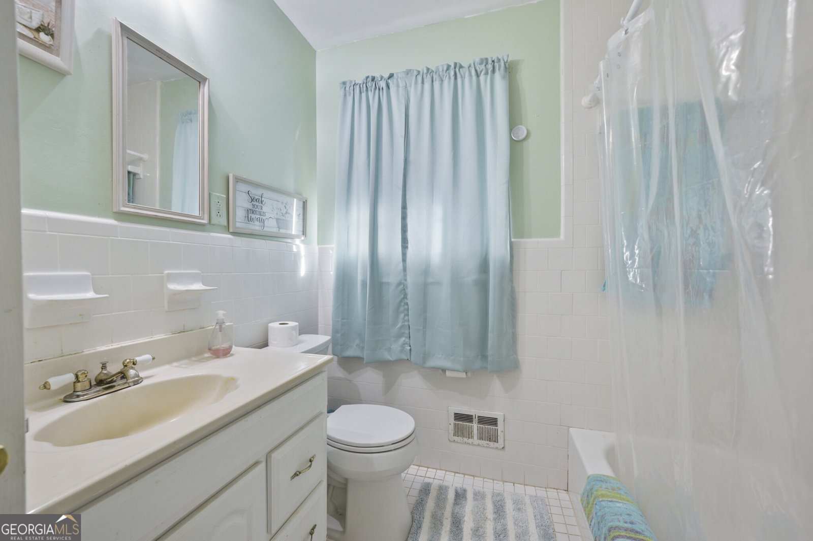 2118 GLENDALE Drive Decatur - 24