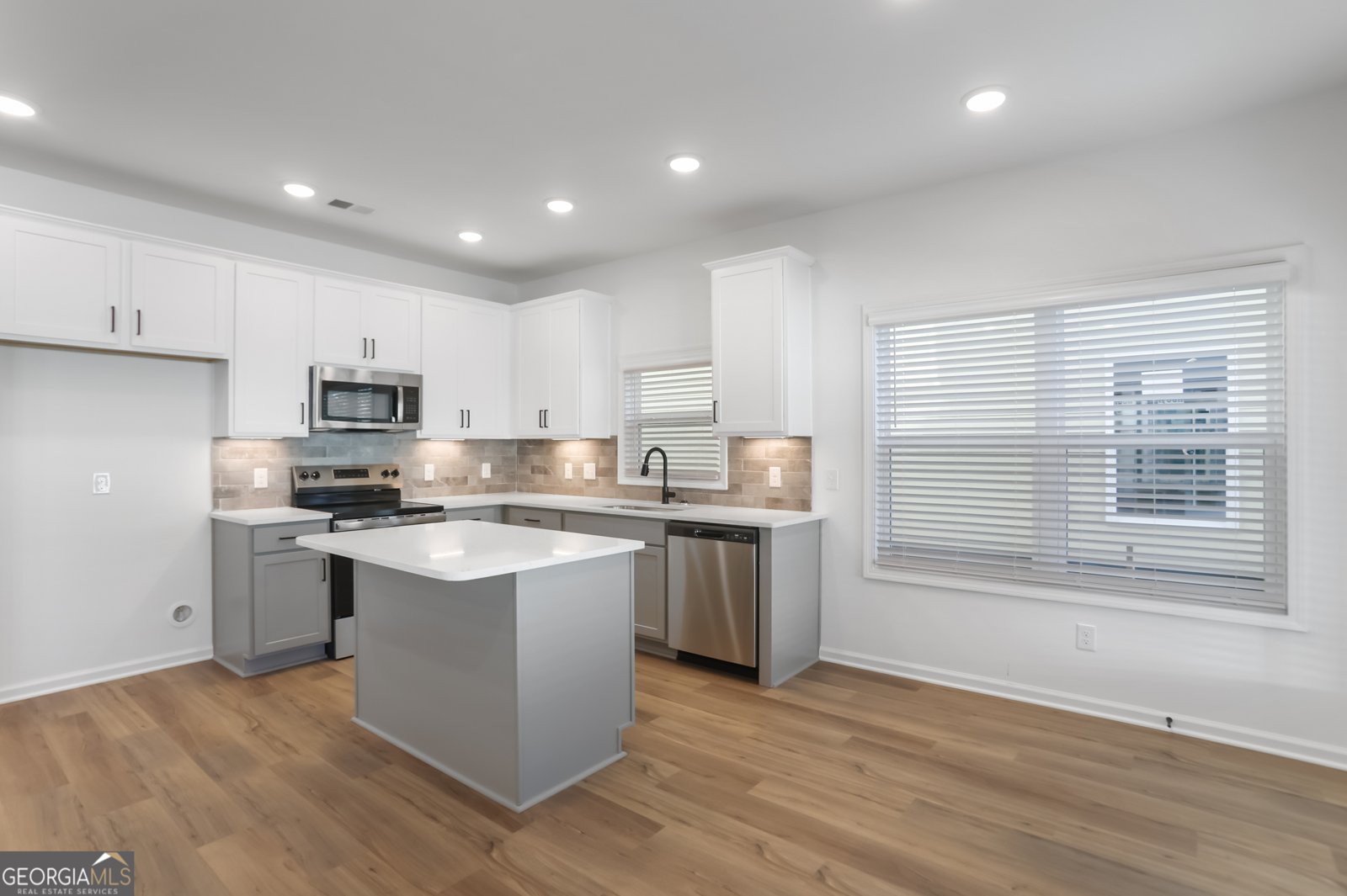 165 Jackson Heights Cleveland - 5