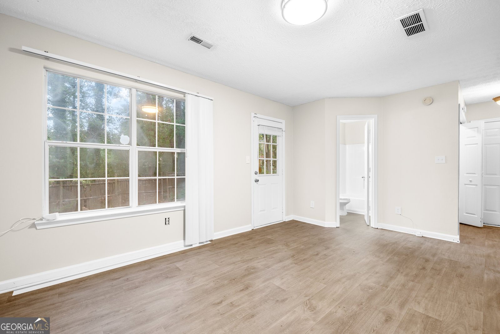 210 village Court Riverdale - 8