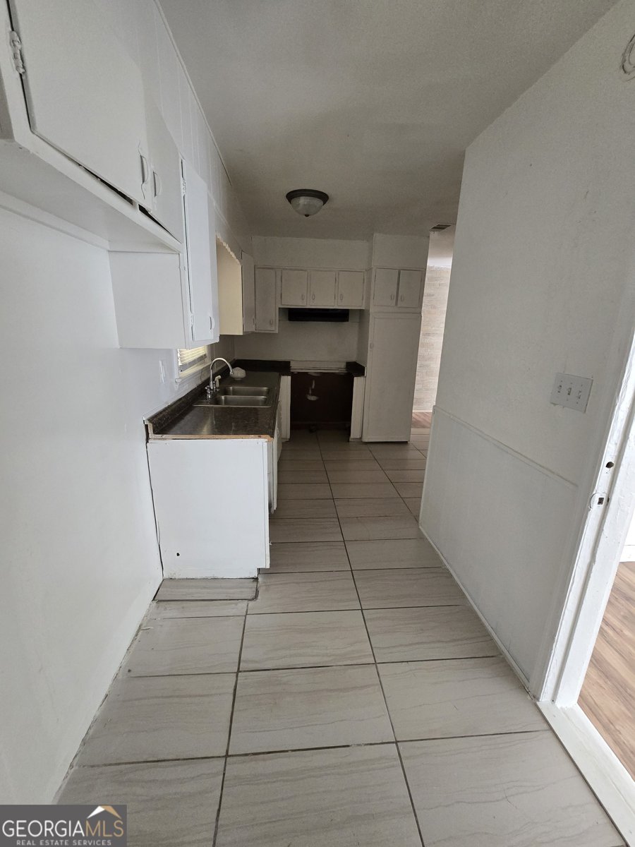 2850 MIDDLEBURG Drive Atlanta - 3