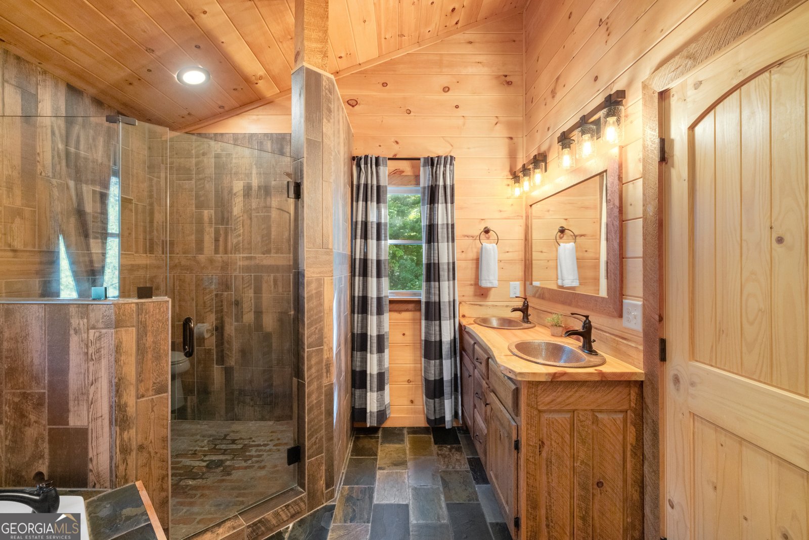 556 Grandeur Drive Blue Ridge - 19