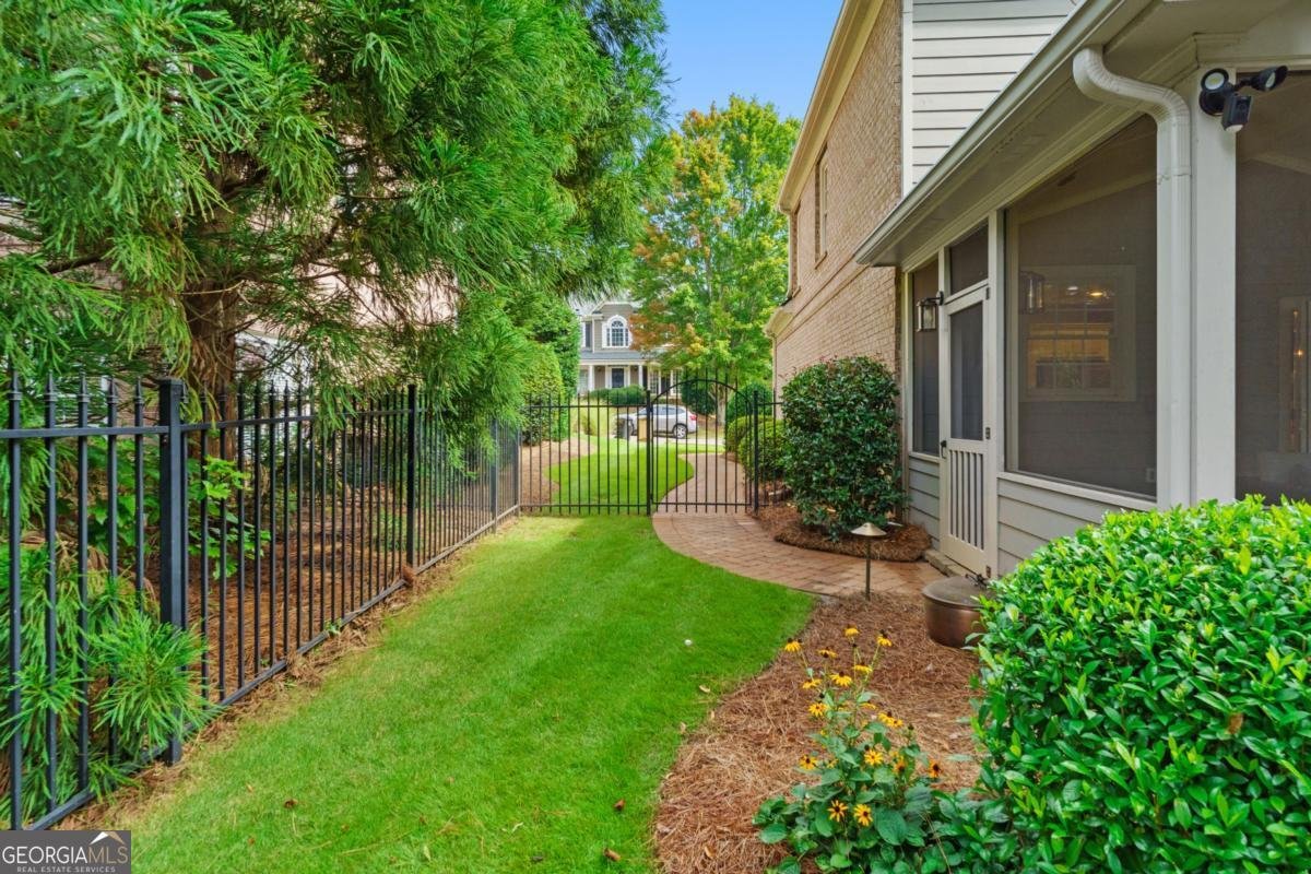 7029 Bennington Lane Cumming - 43