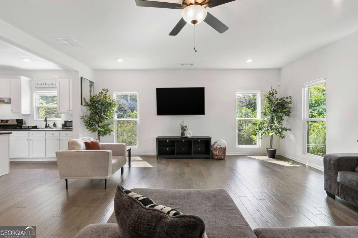 973 Mayson Turner Road Atlanta - 5