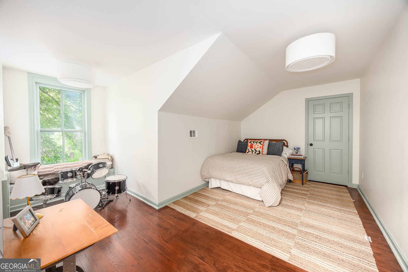 715 1st Avenue Columbus - 84