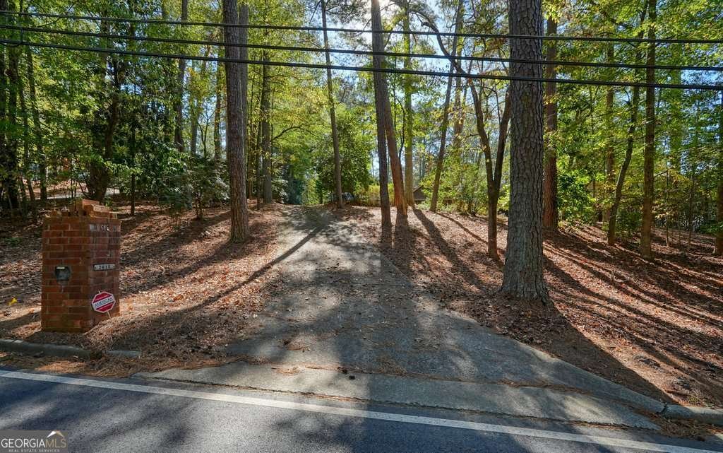 2615 Spalding Drive Atlanta - 3