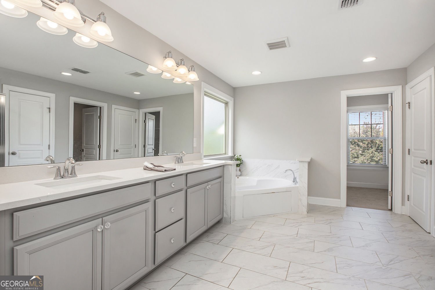 2050 Hampton Drive Canton - 1