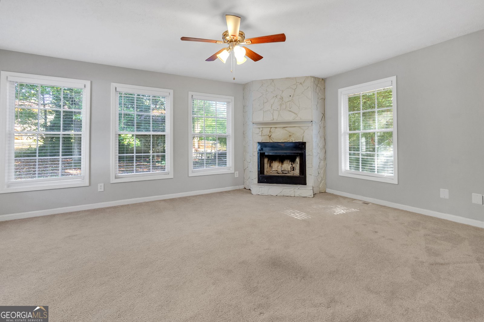 8876 Ashwood Drive Riverdale - 4