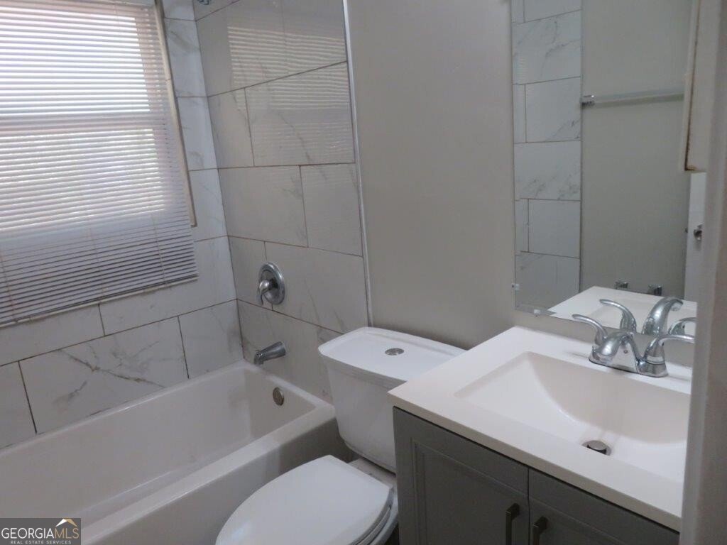 1429 Pineglen Drive Riverdale - 15