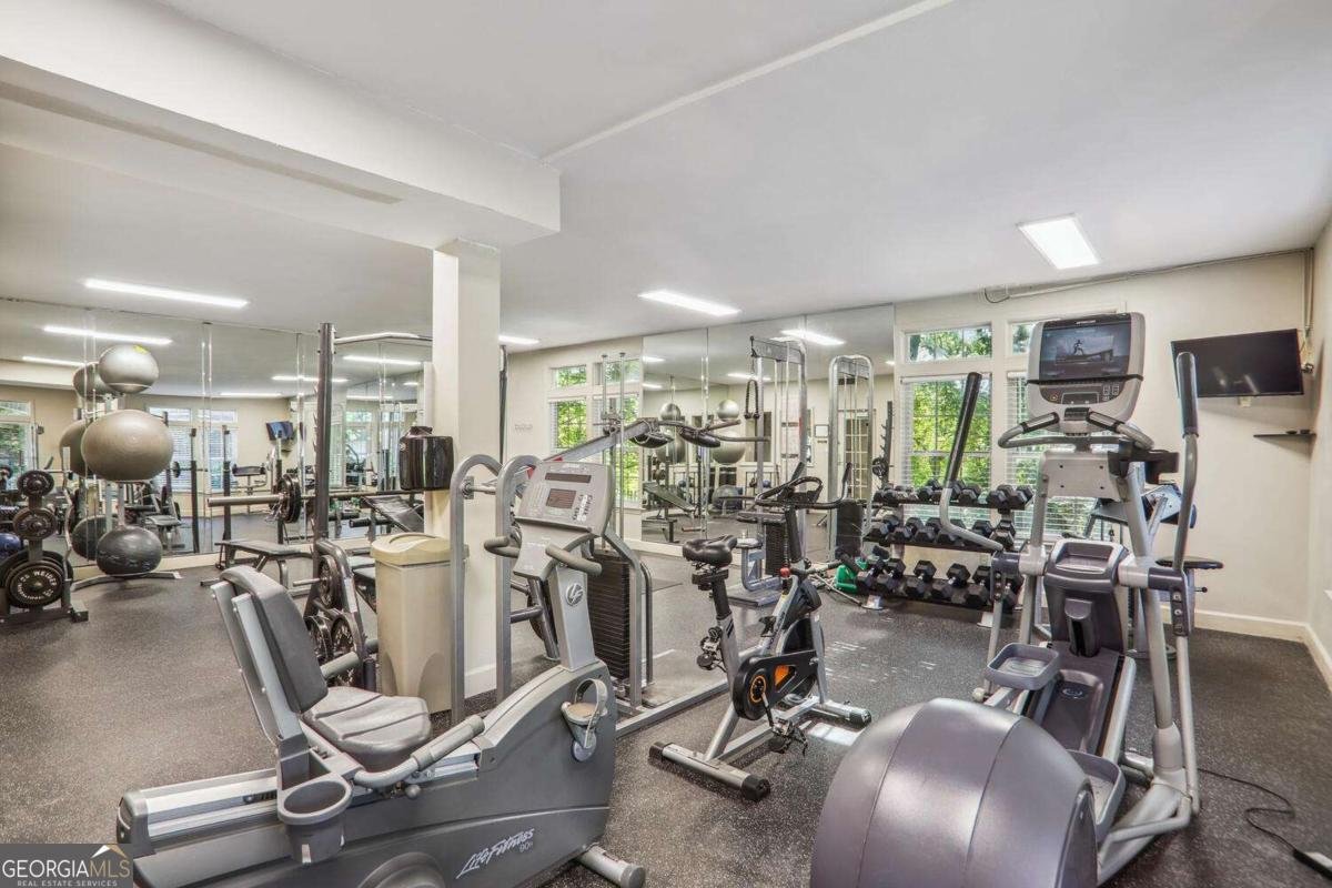 220 Renaissance Parkway Atlanta - 11