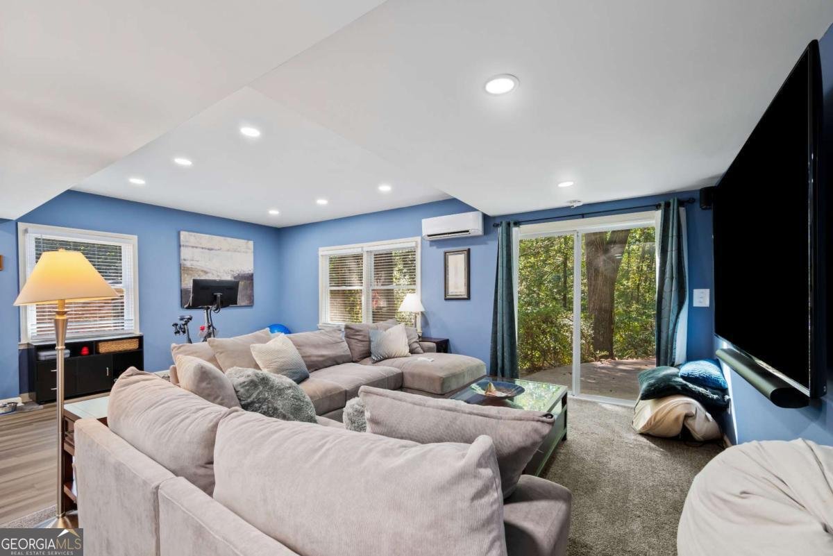 6610 Williamson Drive Sandy Springs - 13