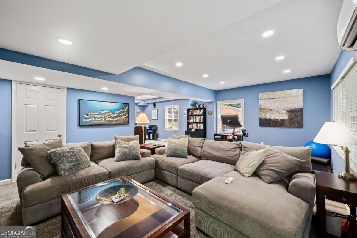 6610 Williamson Drive Sandy Springs - 14