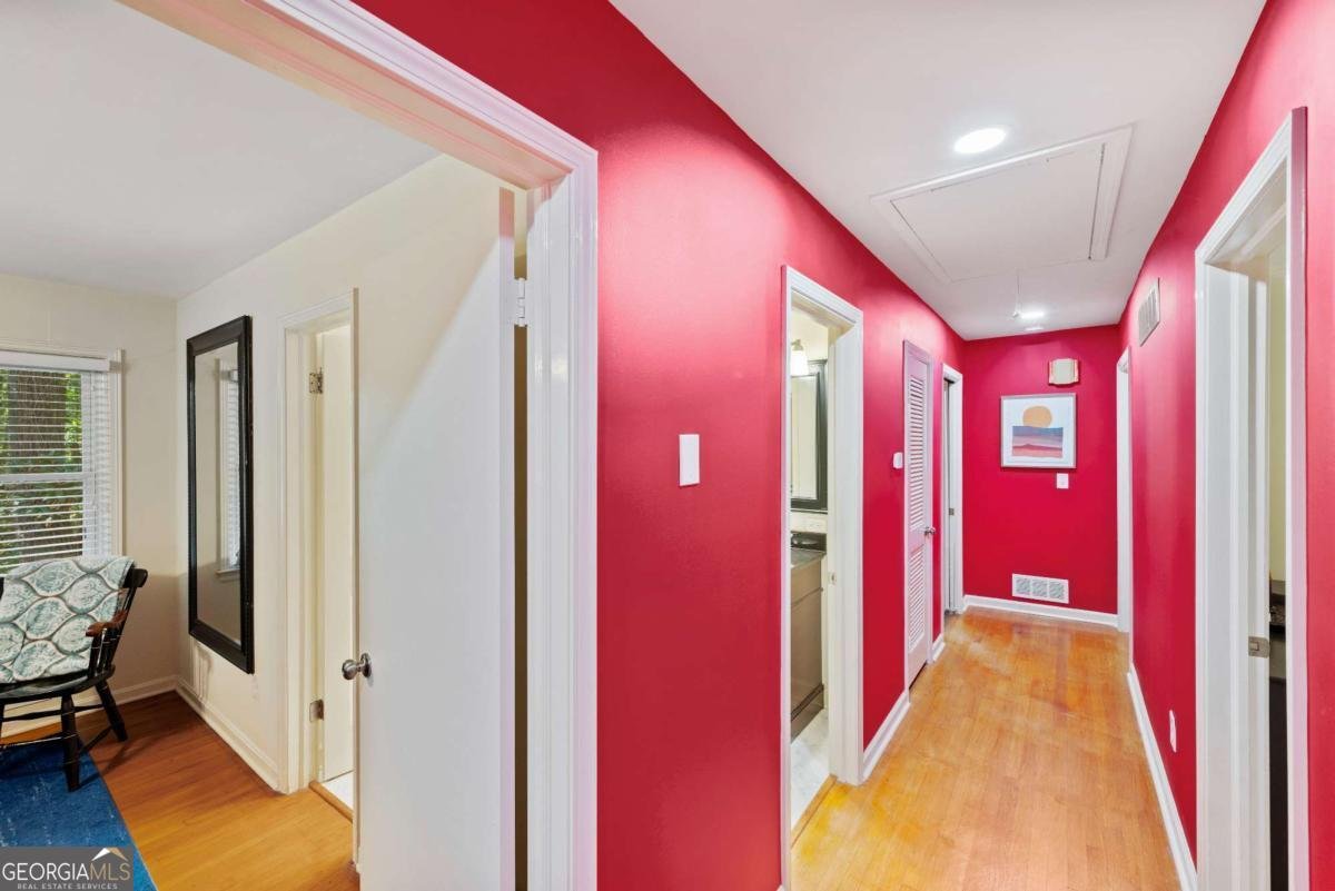 6610 Williamson Drive Sandy Springs - 33