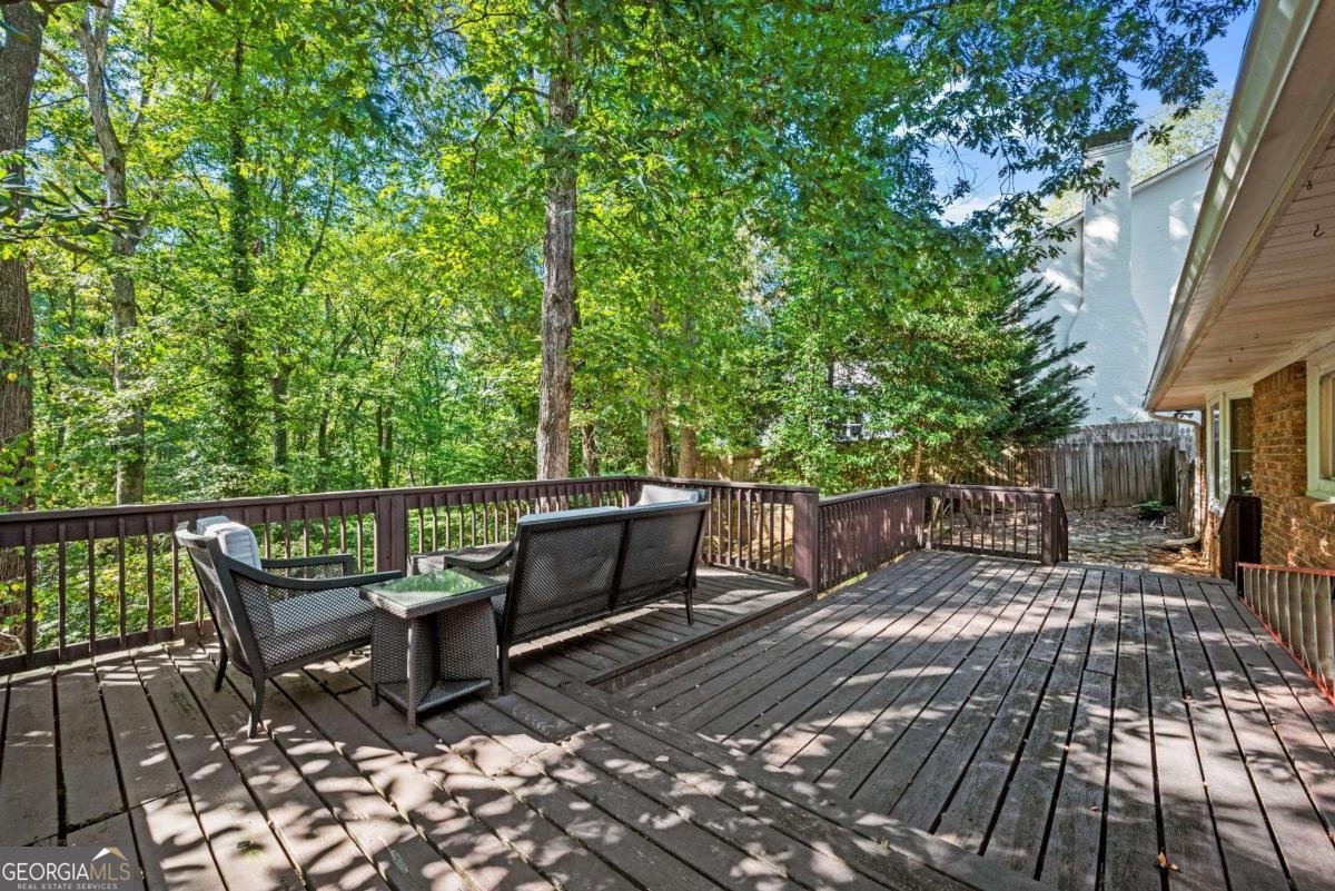 6610 Williamson Drive Sandy Springs - 39