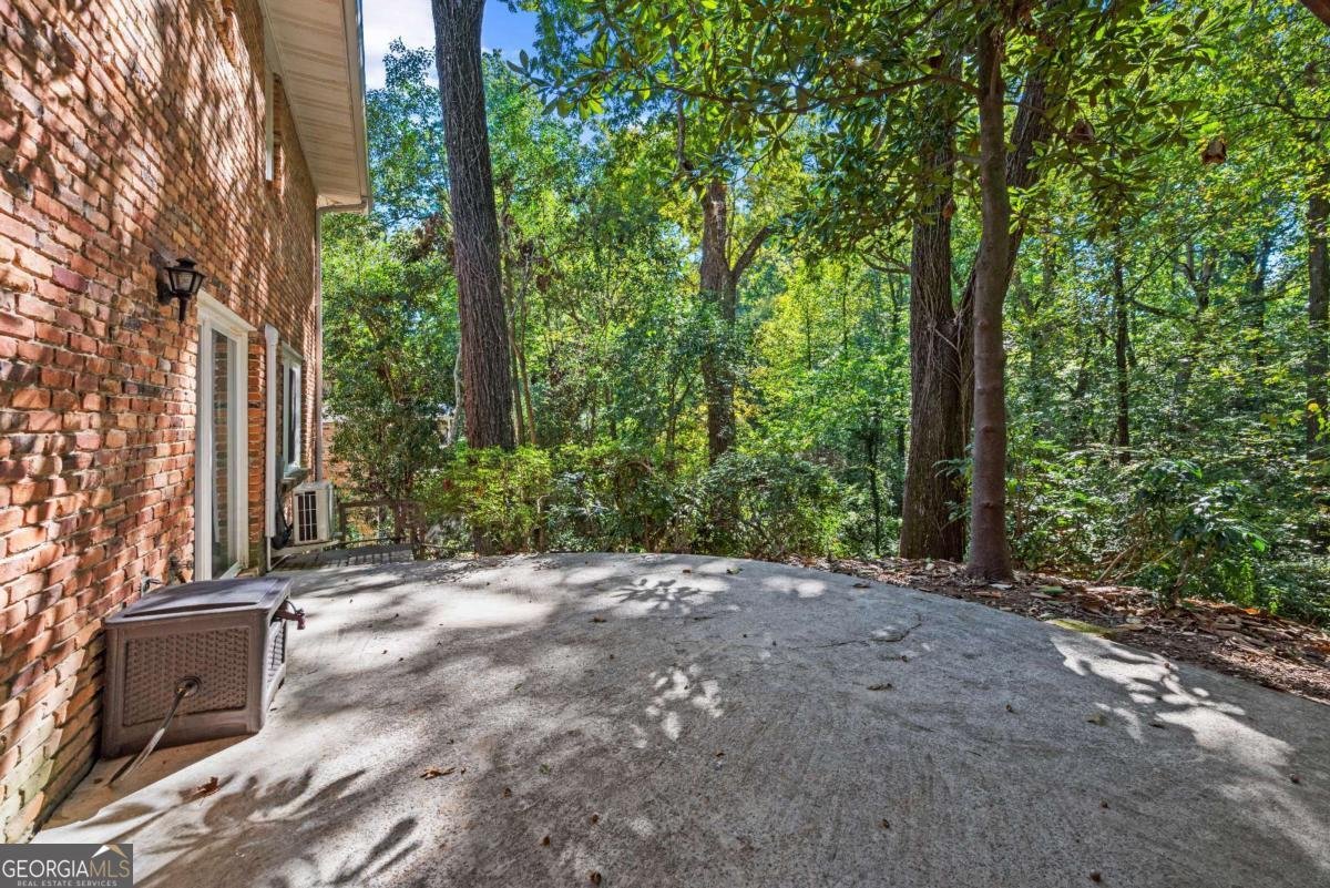 6610 Williamson Drive Sandy Springs - 44