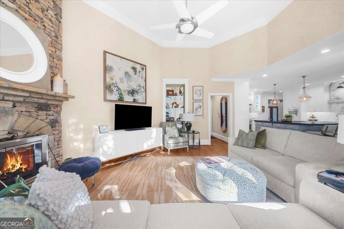7025 Blackthorn Lane Suwanee - 24