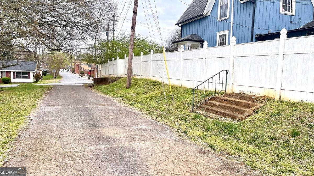 6 River Street Cave Spring - 78