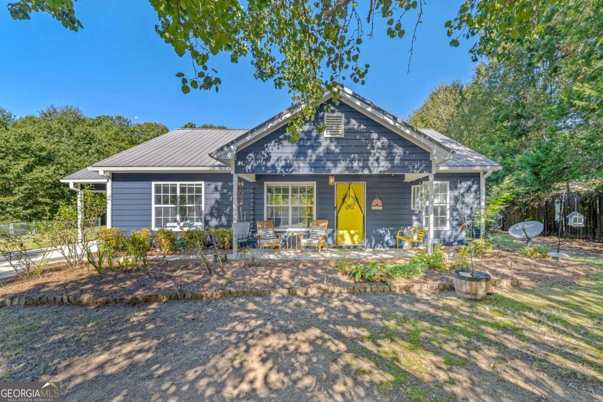 385 Sunset Drive Statham - 1