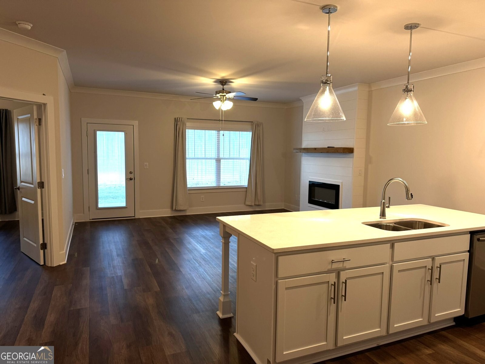 65 Village Court Cleveland - 4