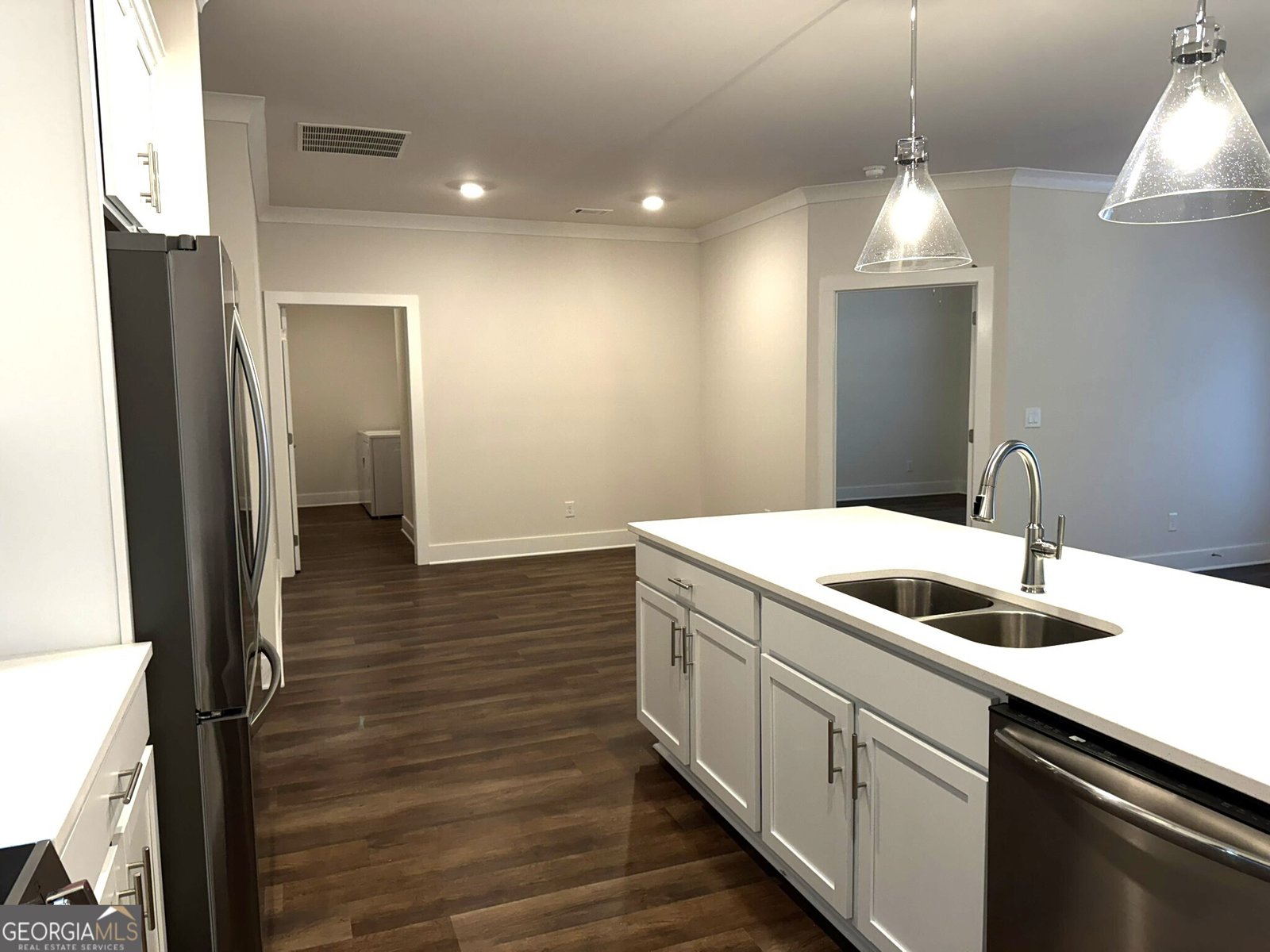 65 Village Court Cleveland - 5