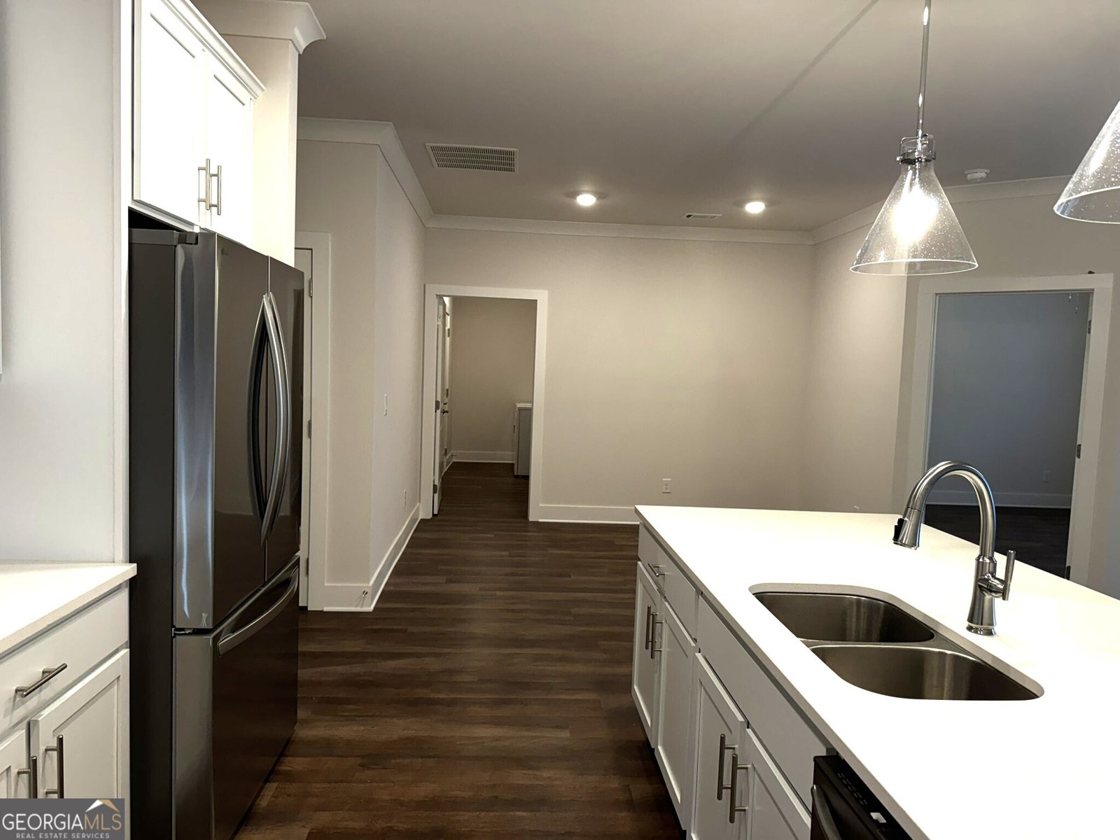 65 Village Court Cleveland - 6