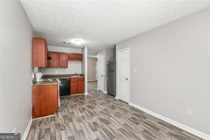 588 Elles Way Griffin - 11