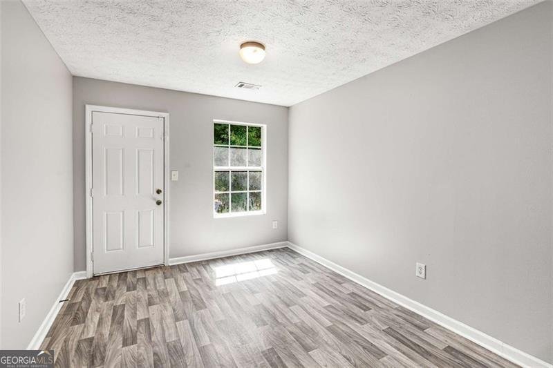 588 Elles Way Griffin - 12