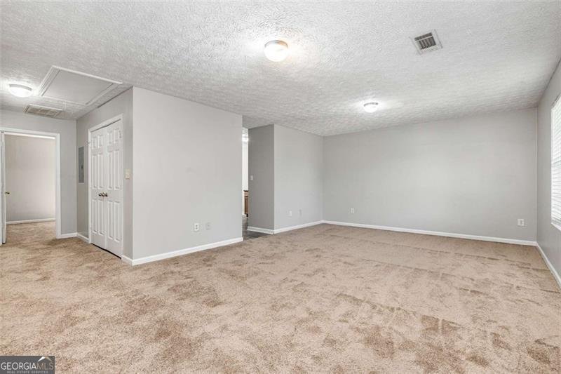 588 Elles Way Griffin - 4