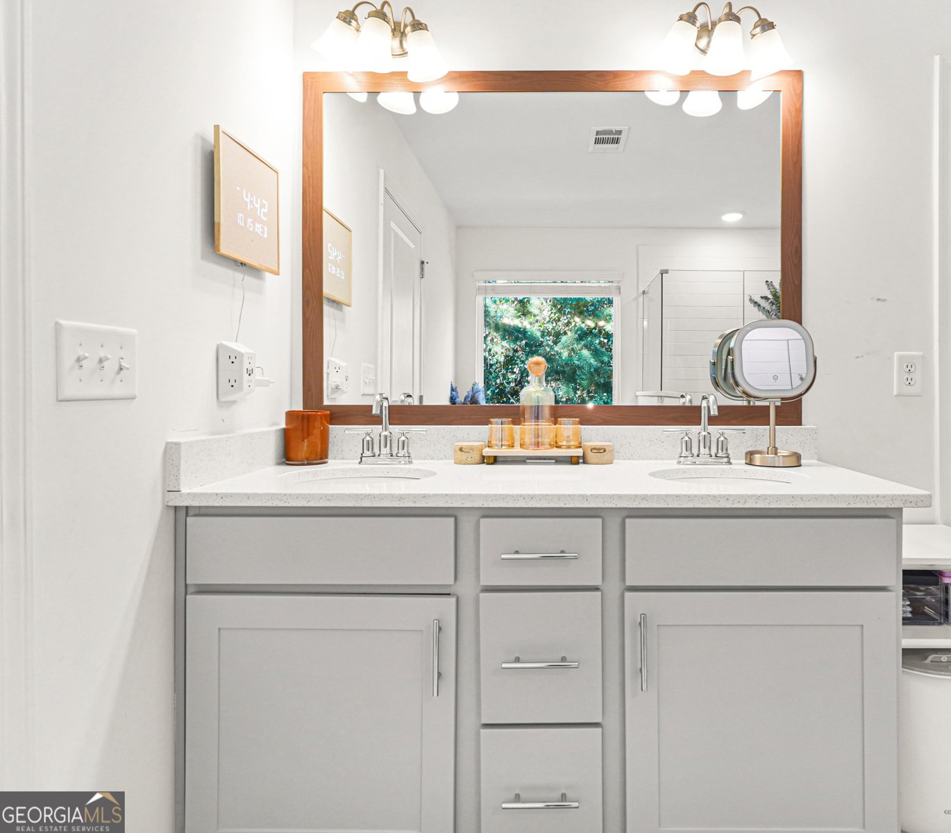 580 MORROW Lane Atlanta - 25