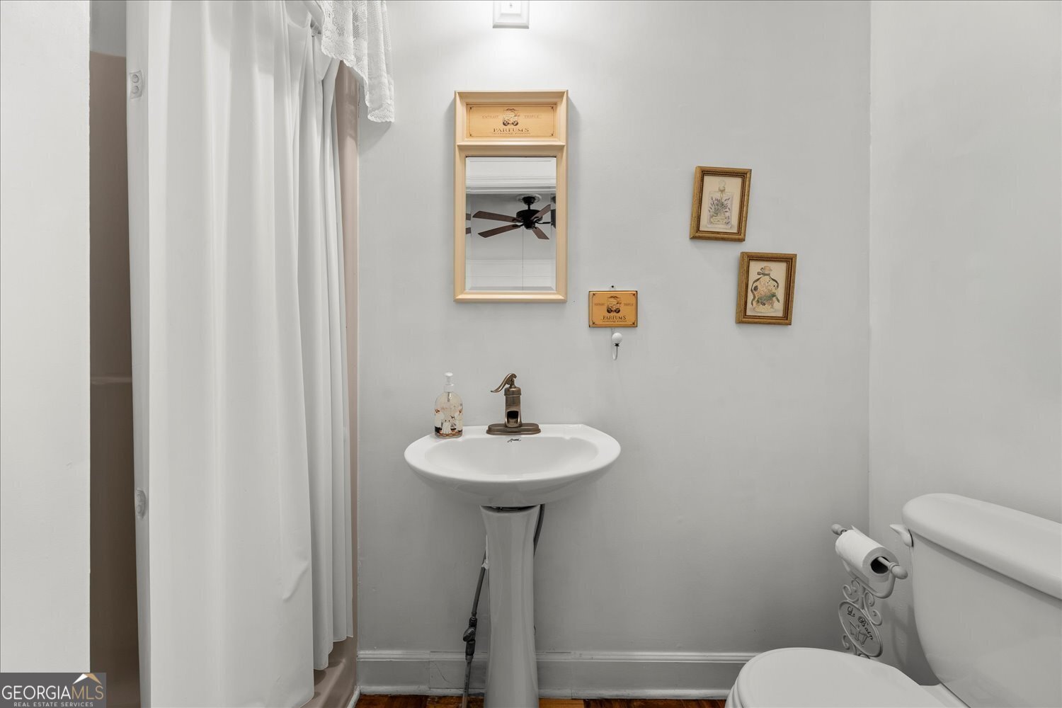 206 Alexander Avenue Washington - 27