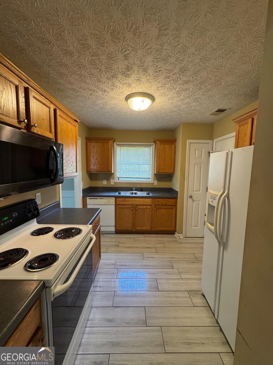 1221 Oak Knoll Court Lithonia - 17