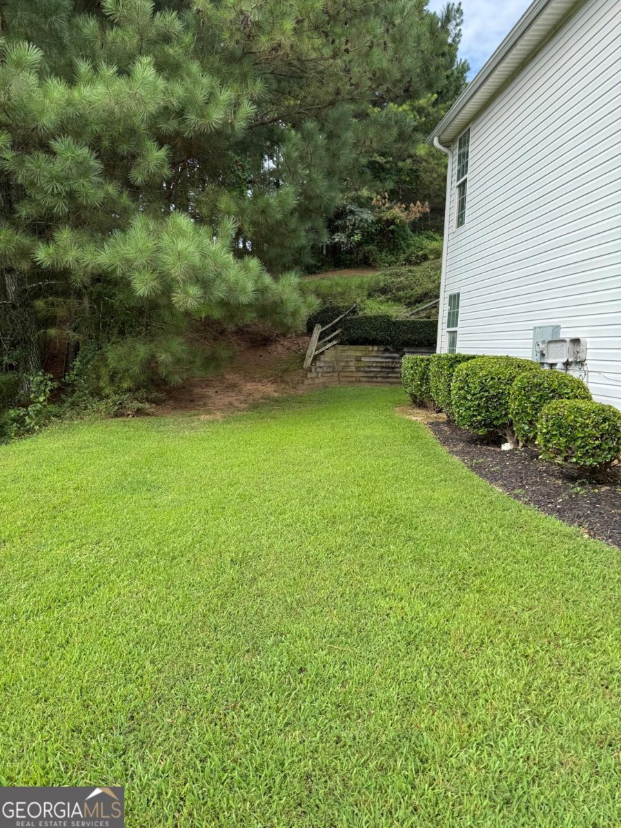 1221 Oak Knoll Court Lithonia - 3