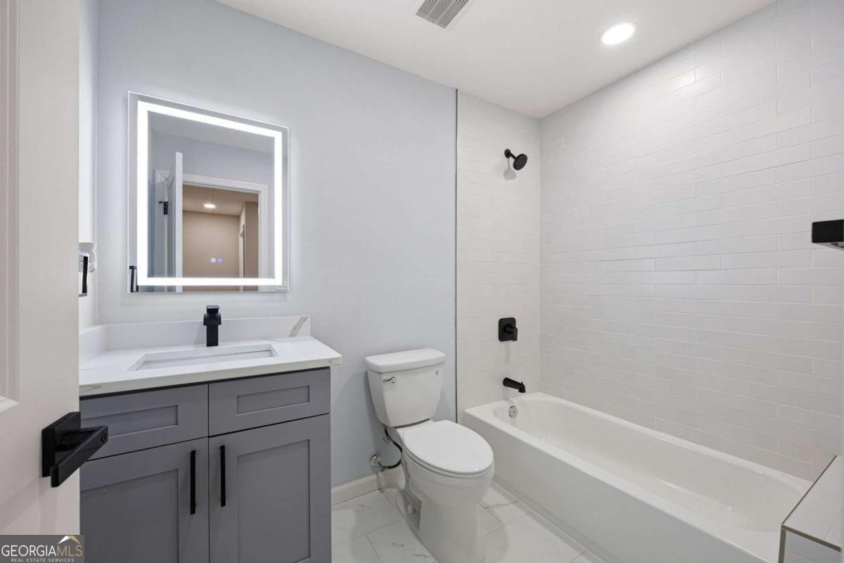 380 Thornwood Drive Atlanta - 24