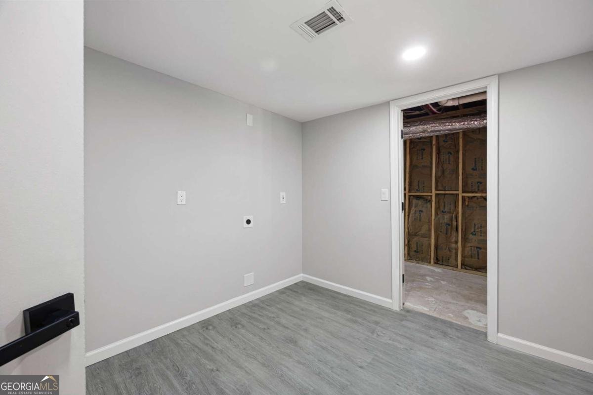 380 Thornwood Drive Atlanta - 31