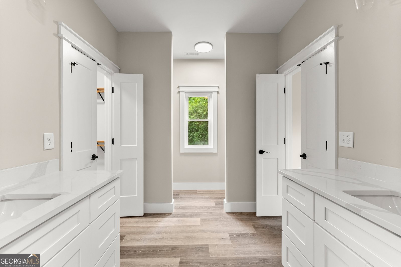 93 Colonial Drive Cleveland - 33