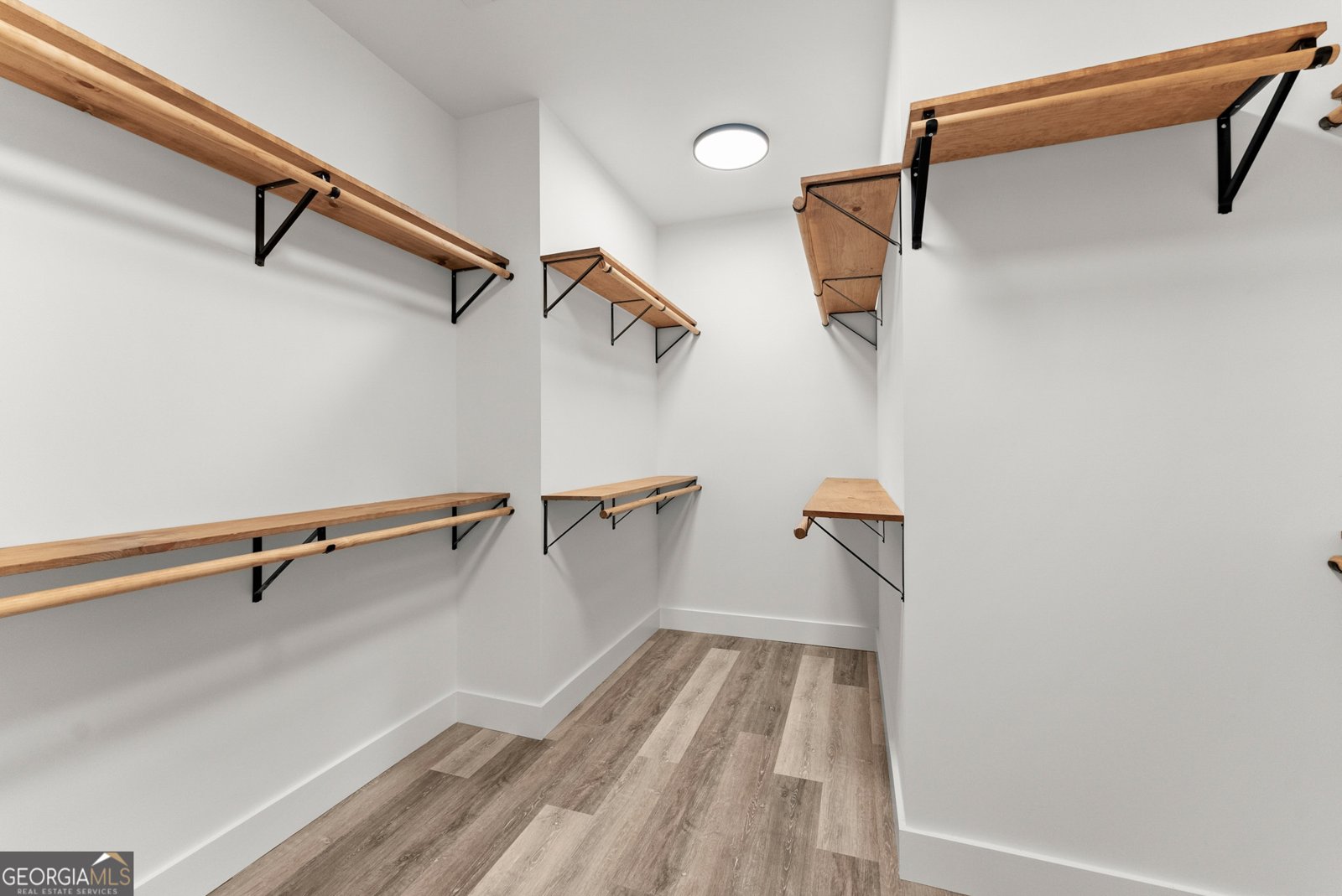 93 Colonial Drive Cleveland - 39