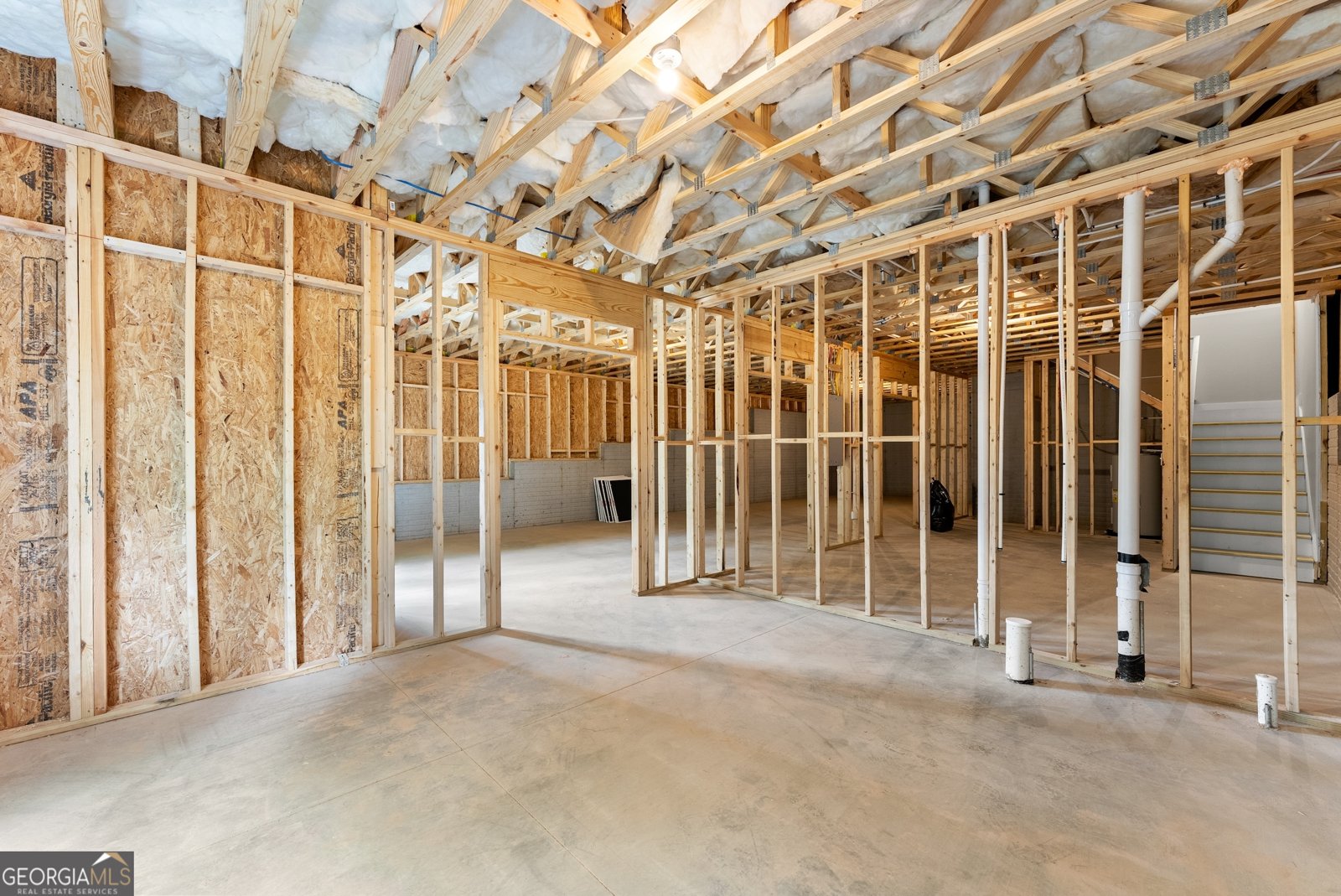 93 Colonial Drive Cleveland - 40