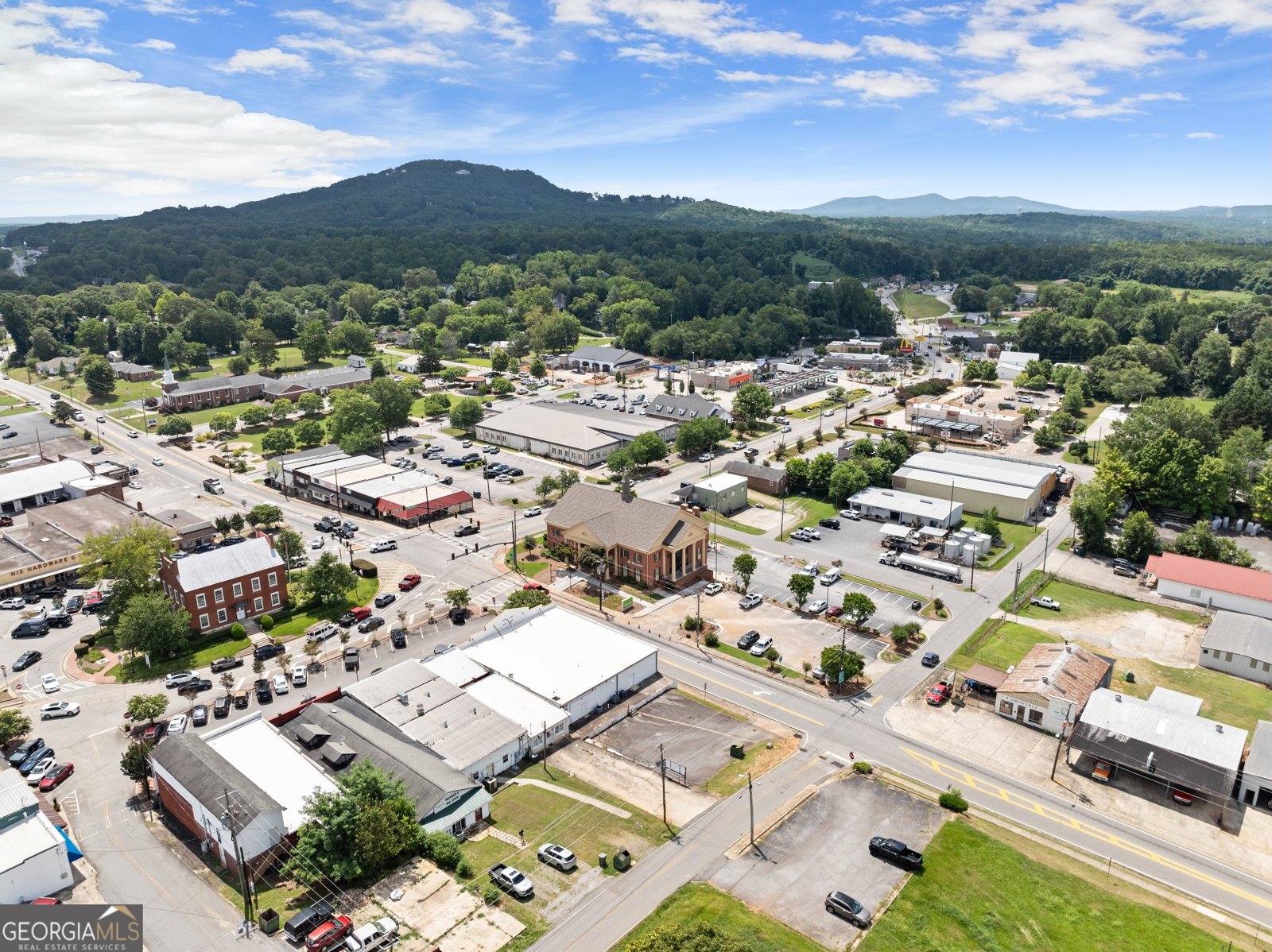 93 Colonial Drive Cleveland - 52