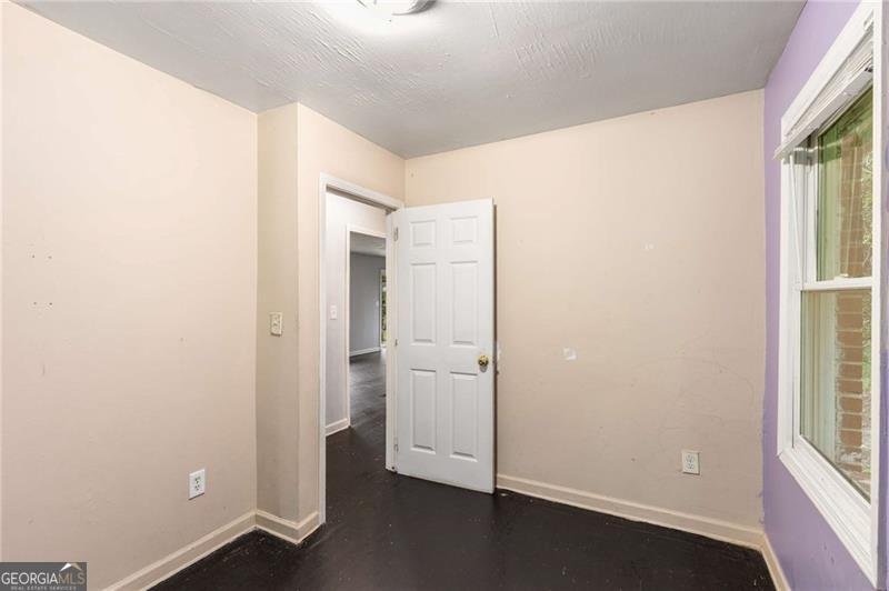 467 Park Valley Drive Atlanta - 5