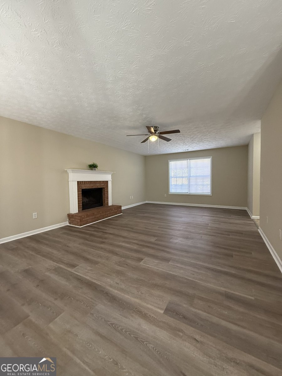 384 Winslow Court Bethlehem - 2
