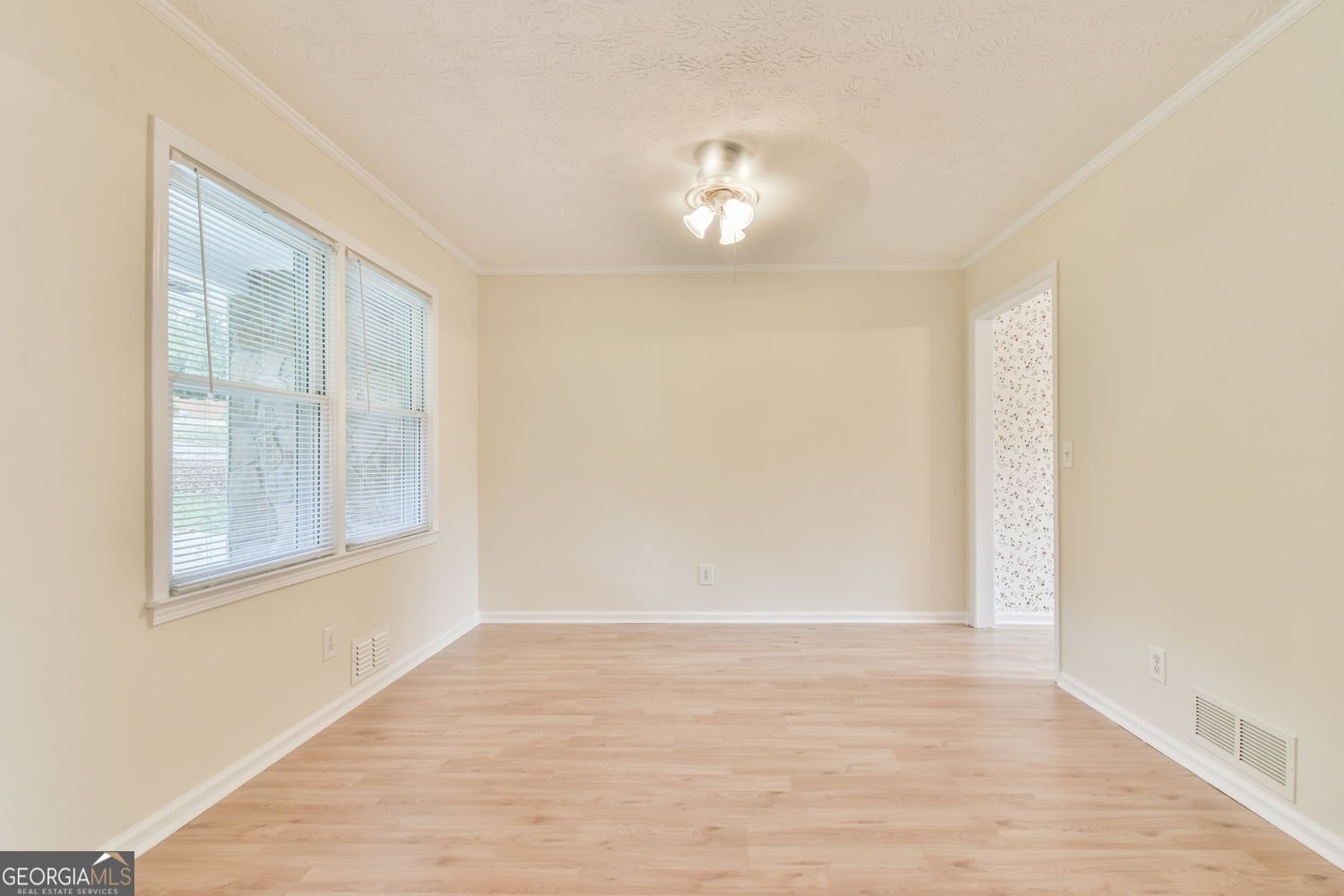 246 Greenwood Drive Lilburn - 10