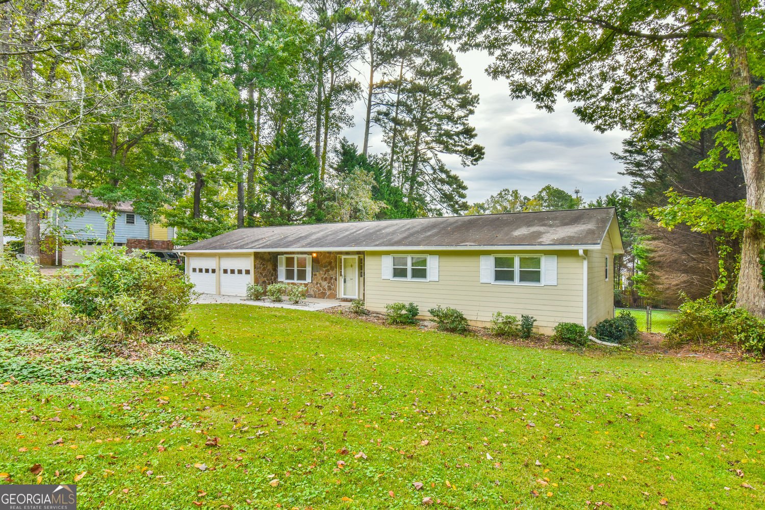 246 Greenwood Drive Lilburn - 2