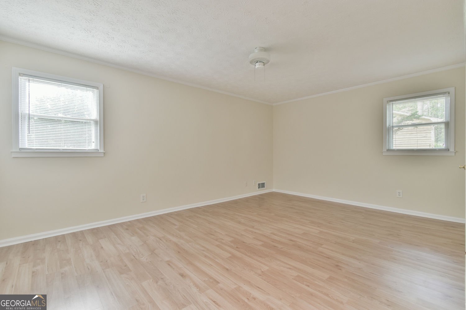 246 Greenwood Drive Lilburn - 23