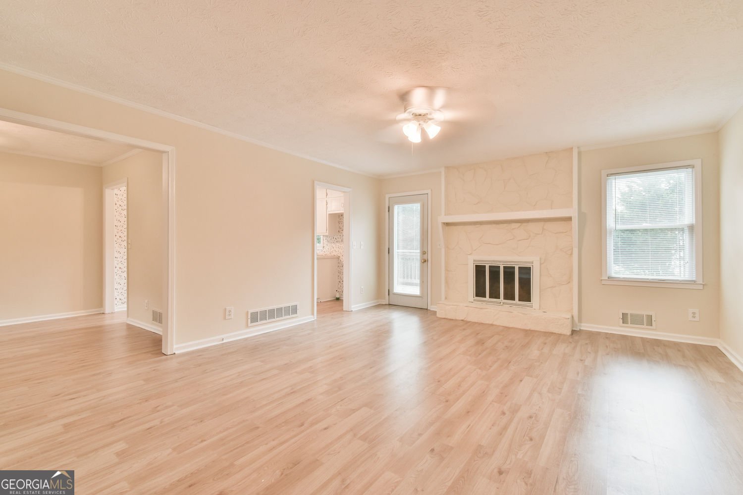 246 Greenwood Drive Lilburn - 6