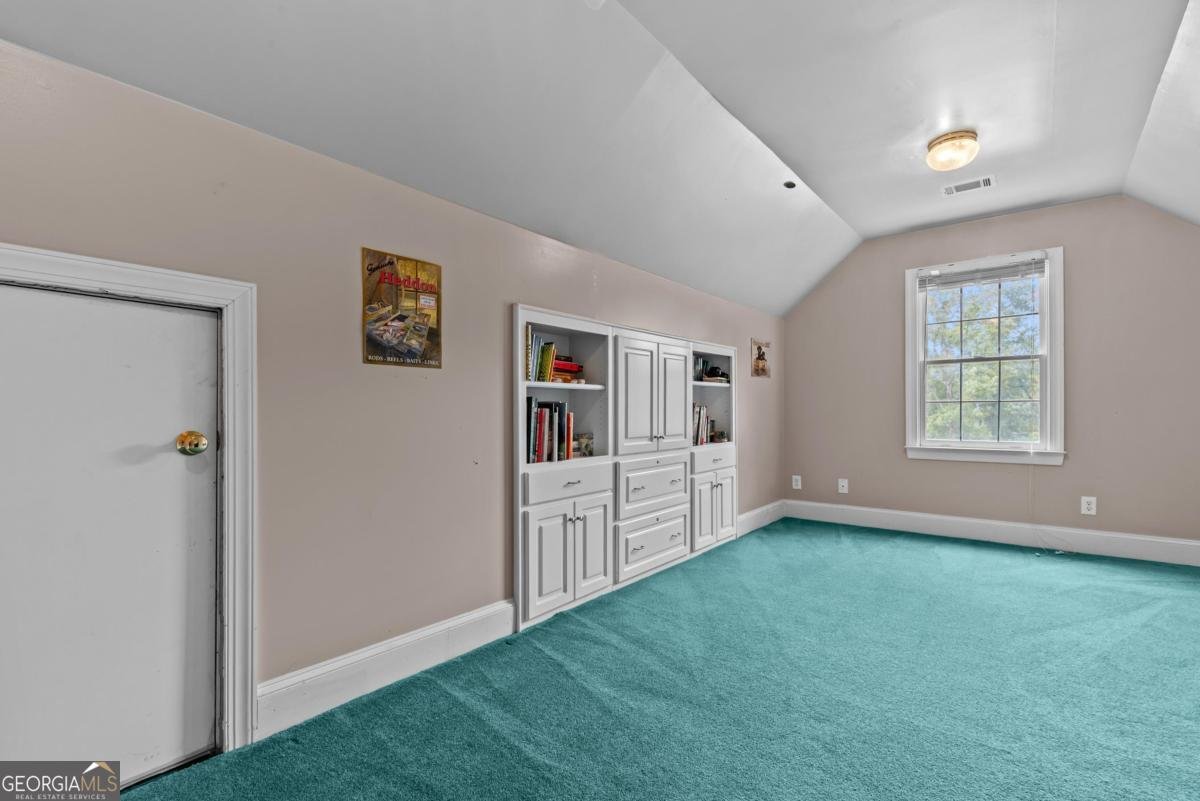 1651 Lighthouse Circle Greensboro - 29