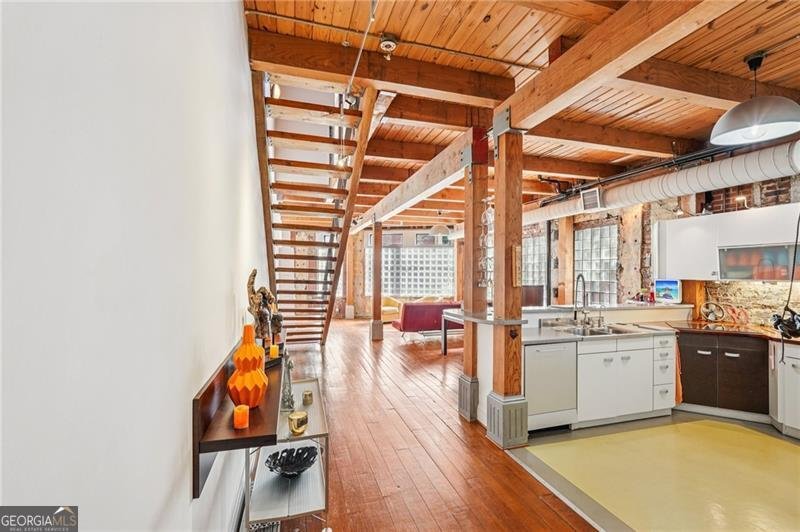 205 Walker Street Atlanta - 5