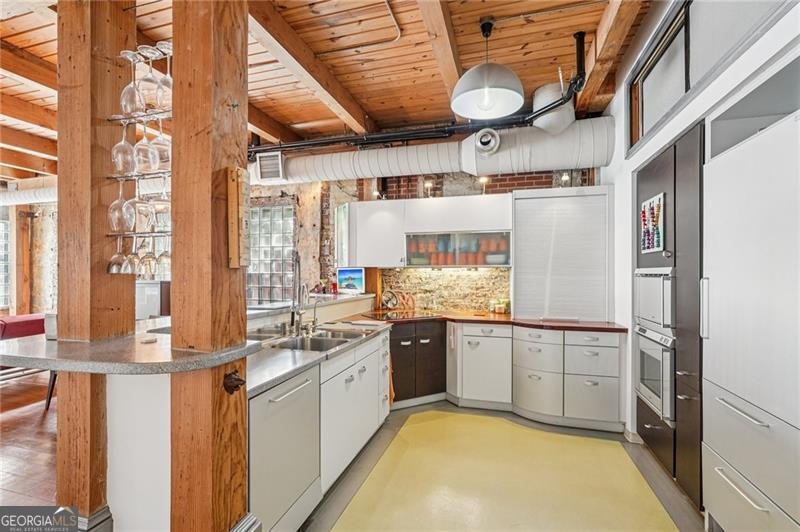 205 Walker Street Atlanta - 6