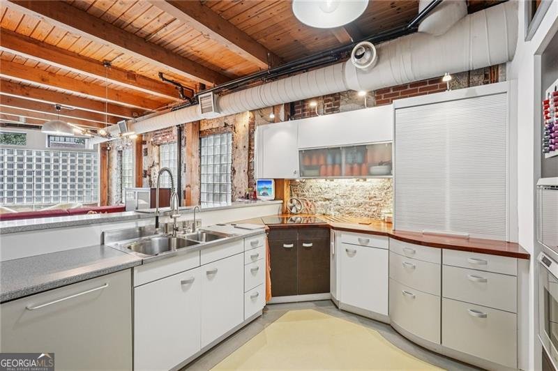 205 Walker Street Atlanta - 9