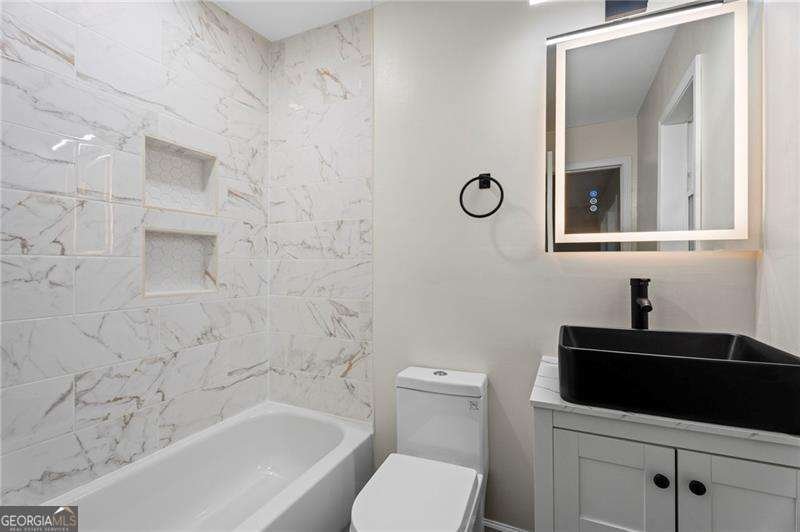 6179 Holiday Boulevard Forest Park - 12